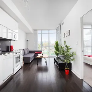 Appartement Perfectly Downtown With Free Parking, Toronto